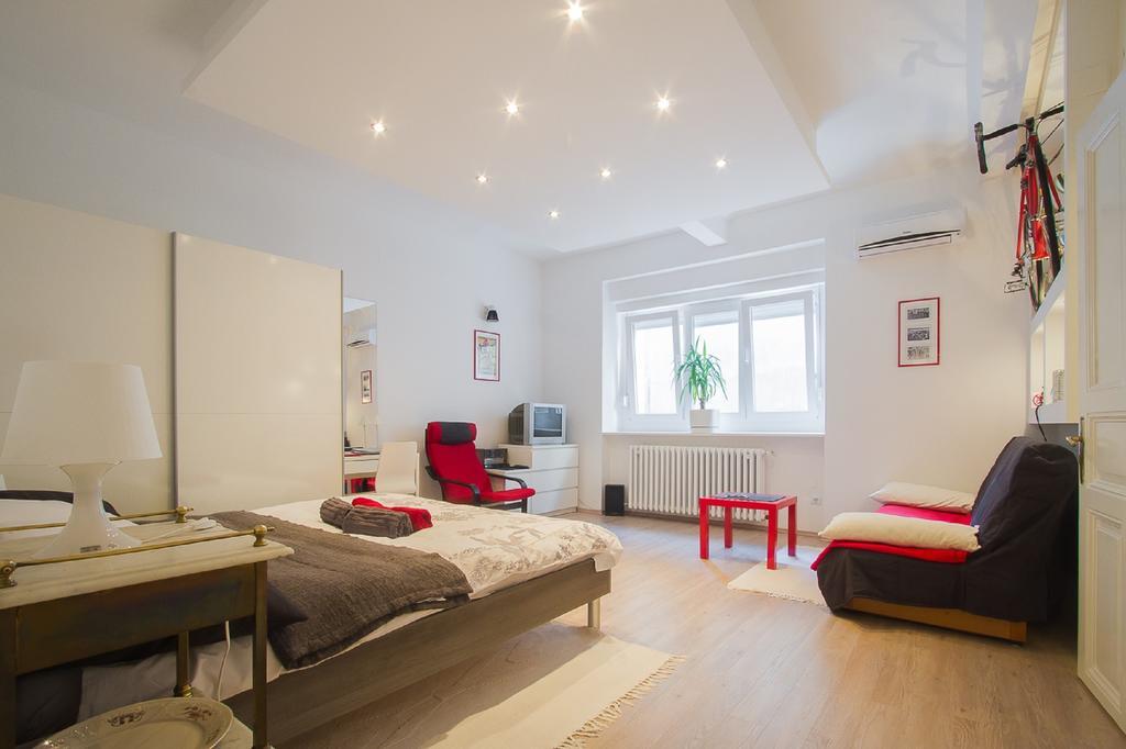 Apartment Red Bike Загреб Номер фото